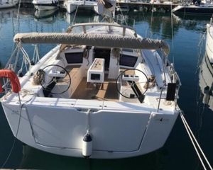Dufour 43 Classic