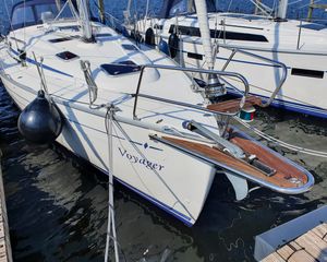 Bavaria 37