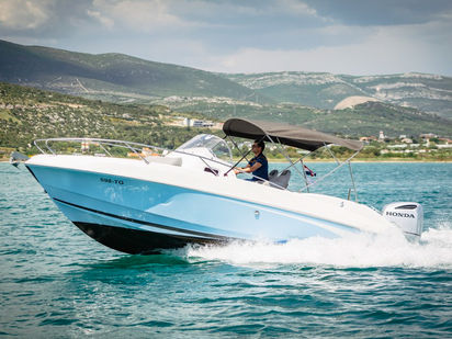 Speedboat Beneteau Flyer 750 · 2012 · Beneteau 750 Flyer (0)