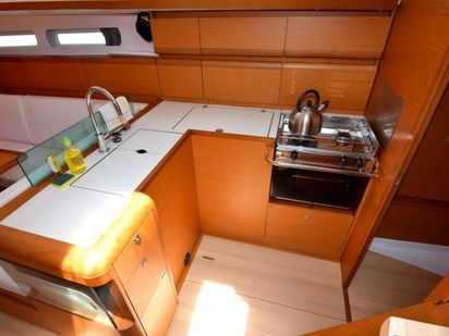 Segelboot Jeanneau Sun Odyssey 449 · 2018 · Blue Moon (4)