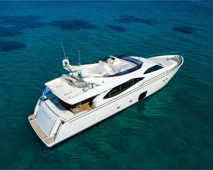 Ferretti 780