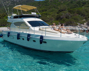 Ferretti 49