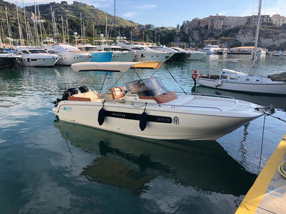 Speedboat Invictus 270 CX SUN · 2019 (0)