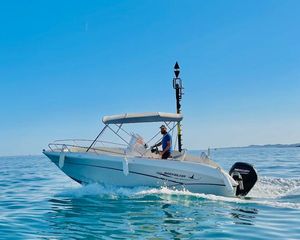 Quicksilver Commander 600