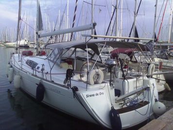 Sailboat Beneteau Oceanis 54 · 2009