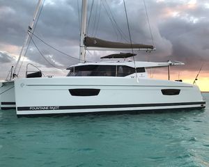 Fountaine Pajot Lucia 40