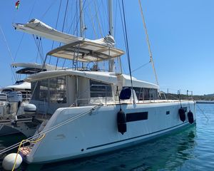 Lagoon 52F