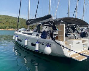 Dufour 470