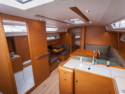 Sailboat Jeanneau Sun Odyssey 419 · 2018 · EC-SO419-18-F (1)