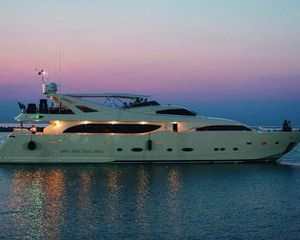 Ferretti 112