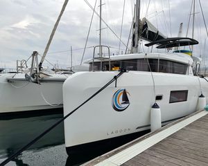 Lagoon 42