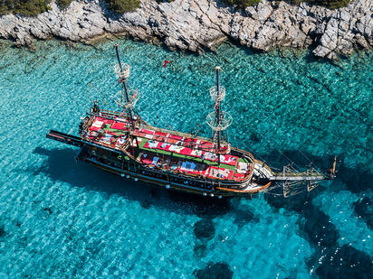 Motorówka Custom Built · 1999 (remont 2015) · Black Angel (1)