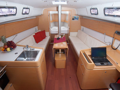 Sailboat Beneteau First 35 · 2011 · THETIS (1)