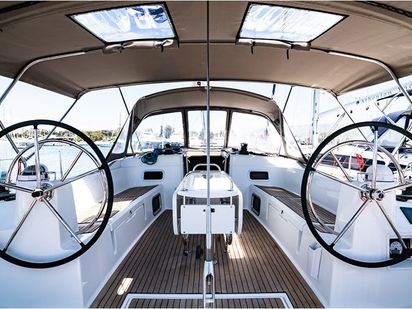 Sailboat Jeanneau Sun Odyssey 519 · 2019 (0)