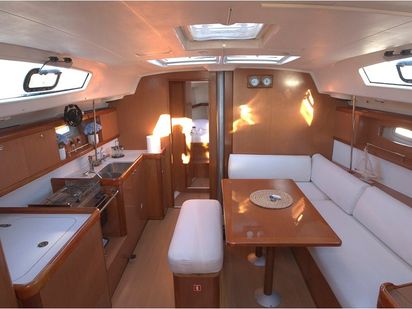 Segelboot Beneteau Oceanis 43 · 2008 · Aias (1)