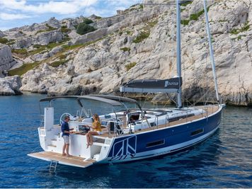 Sailboat Dufour 530 · 2023