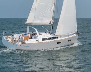 Beneteau Oceanis 38.1