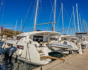 Lagoon 50