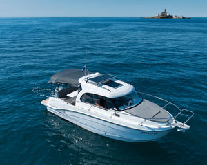Beneteau Antares 8