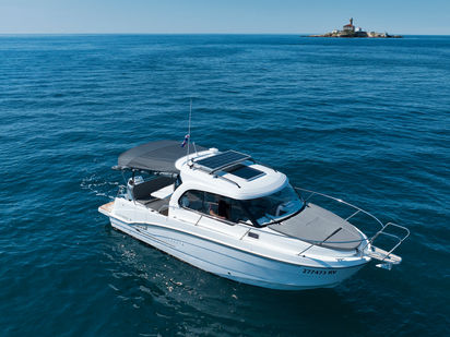 Motorówka Beneteau Antares 8 · 2022 (0)