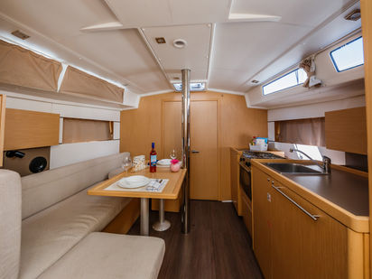 Sailboat Beneteau Oceanis 38.1 · 2018 · Obsession (1)