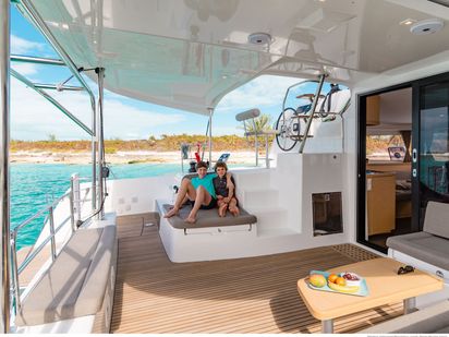Catamaran Lagoon 42 · 2024 · SKYLIGHT (1)