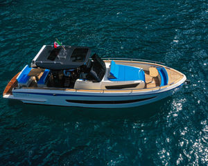 Allure Yachts 38
