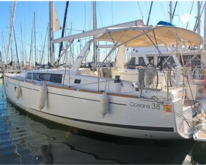 Beneteau Oceanis 38.1