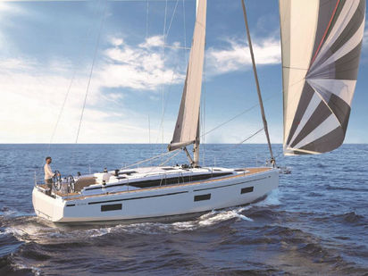 Velero Bavaria C42 · 2023 · Playa Blanca (1)