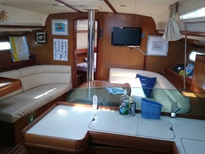 Sailboat Jeanneau Sun Odyssey 42.2 · 2007 · NEREJA (1)