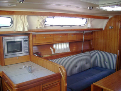 Sailboat Bavaria Cruiser 38 · 2008 · BOEM (1)