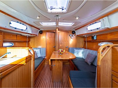 Barca a vela Bavaria Cruiser 37 · 2006 · Funky (1)