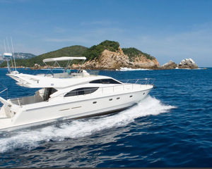 Ferretti 53