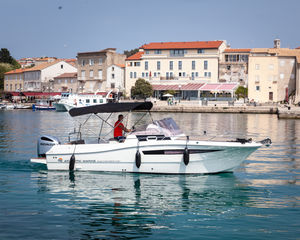 Atlantic Marine 730 Sun Cruiser