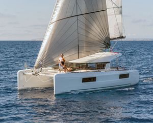 Lagoon 40