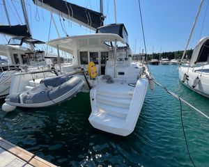 Lagoon 39