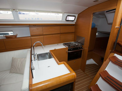 Sailboat Jeanneau Sun Odyssey 439 · 2012 · Gael (1)