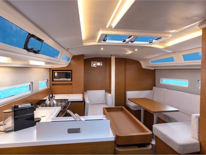 Velero Jeanneau Sun Odyssey 410 · 2019 · Eumephe - Standard line (1)