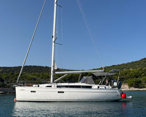 Bavaria Cruiser 37