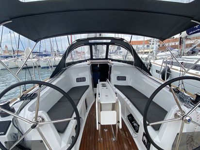 Sailboat Jeanneau Sun Odyssey 349 · 2023 · gemelli (1)