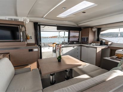 Catamarano Fountaine Pajot Isla 40 · 2021 (refit 2022) · Carpe Vitam (1)