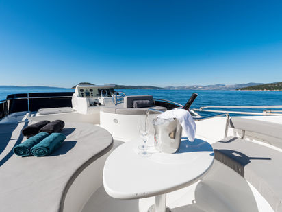 Ferretti 430 Fly Split (1)