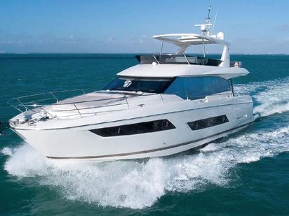 Bateau à moteur Prestige 680 · 2019 · 68 Prestige (1)