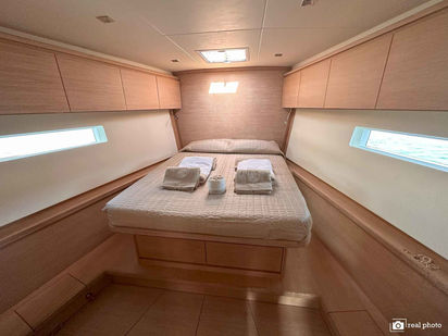 Avalon - Luxury - A/C, Watermaker (1)