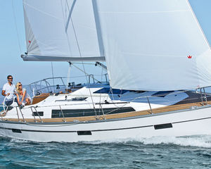 Bavaria Cruiser 37