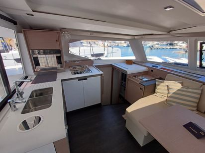 Catamaran Fountaine Pajot Isla 40 · 2023 · Emirel (1)