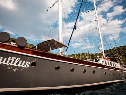 Goleta Gulet Custom · 2005 (reacondicionamiento 2012) · Nautilius (2)