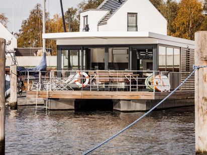 Paradise (festliegend) (1)