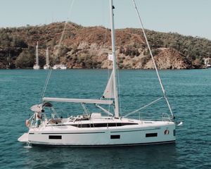 Bavaria Cruiser 38