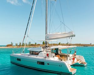 Lagoon 42